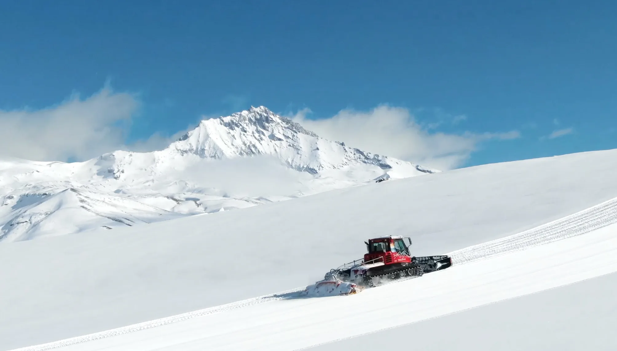 CAT-skiing